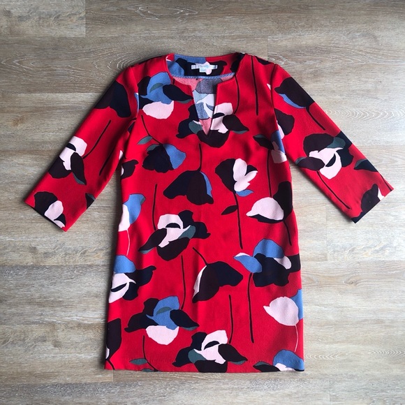 Boden “Easy Notch” Tunic in Red Collage - Picture 3 of 10